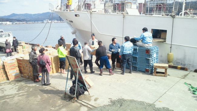 災害支援船「幸雄丸」、気仙沼に入港