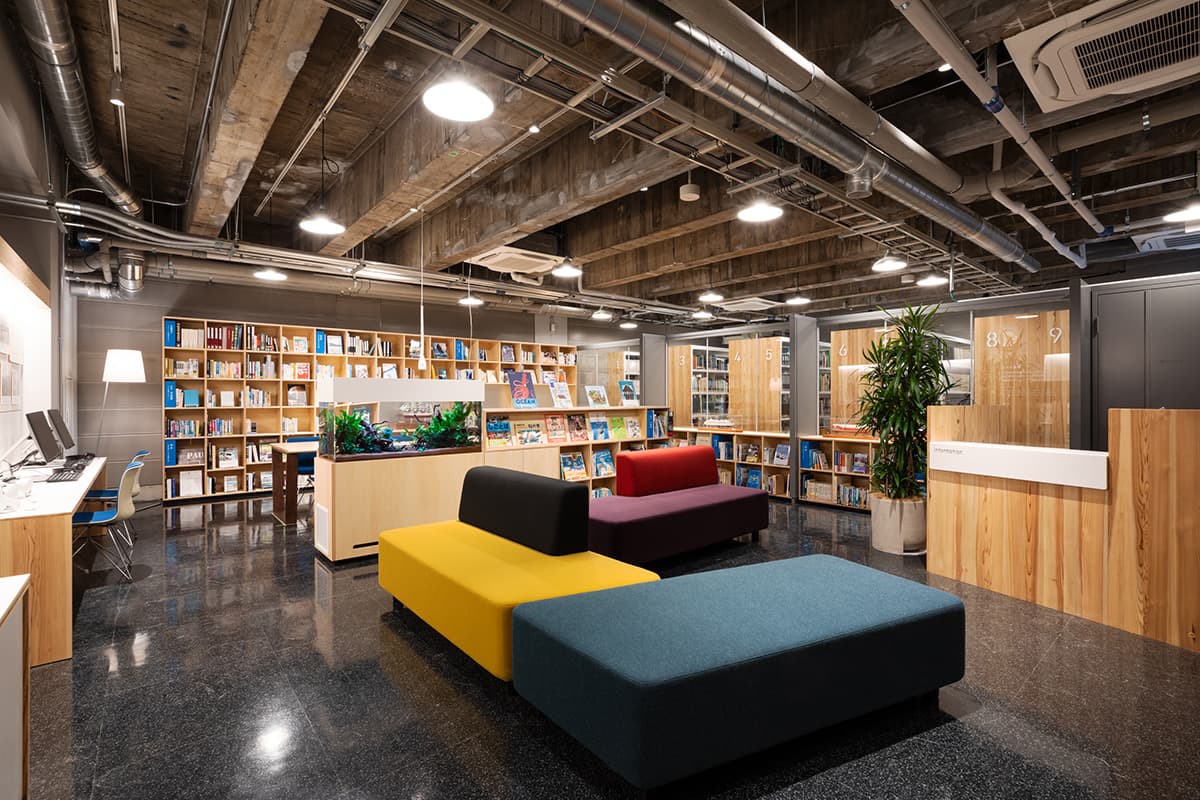ようこそ│全日本海員組合 図書資料室・展示室
